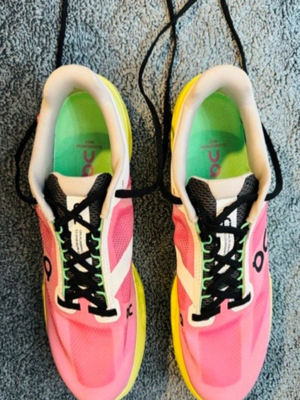 ON Cloudsurfer Next Womens Sz 8 Running Shoes - Pink/Limelight